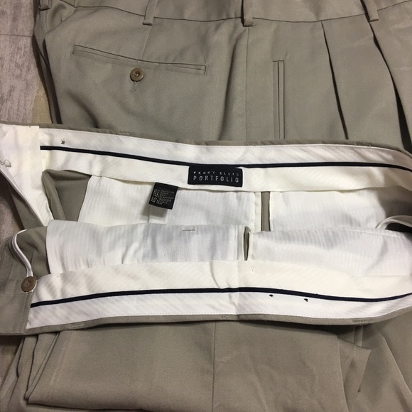 Men’s Dress Pants - Perry Ellis - 38 x 34 - Picture 2 of 3